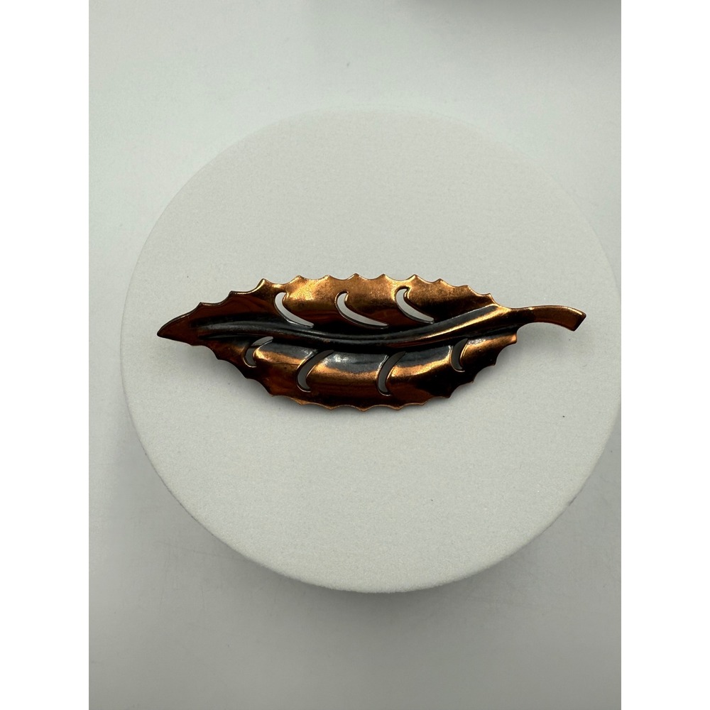 Vintage Copper Leaf Brooch Mid Century Modern MCM Botanical Pin‎ Cut Out Design